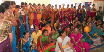 Hamaara Sapna benficieries dressed in tradional ‘Navvari’ (9 yard) sarees for Navratri celebrations